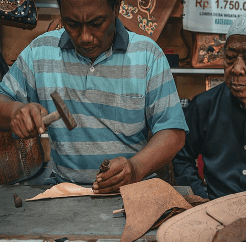 Filosofi Manding: "Dari Tangan untuk Hati"